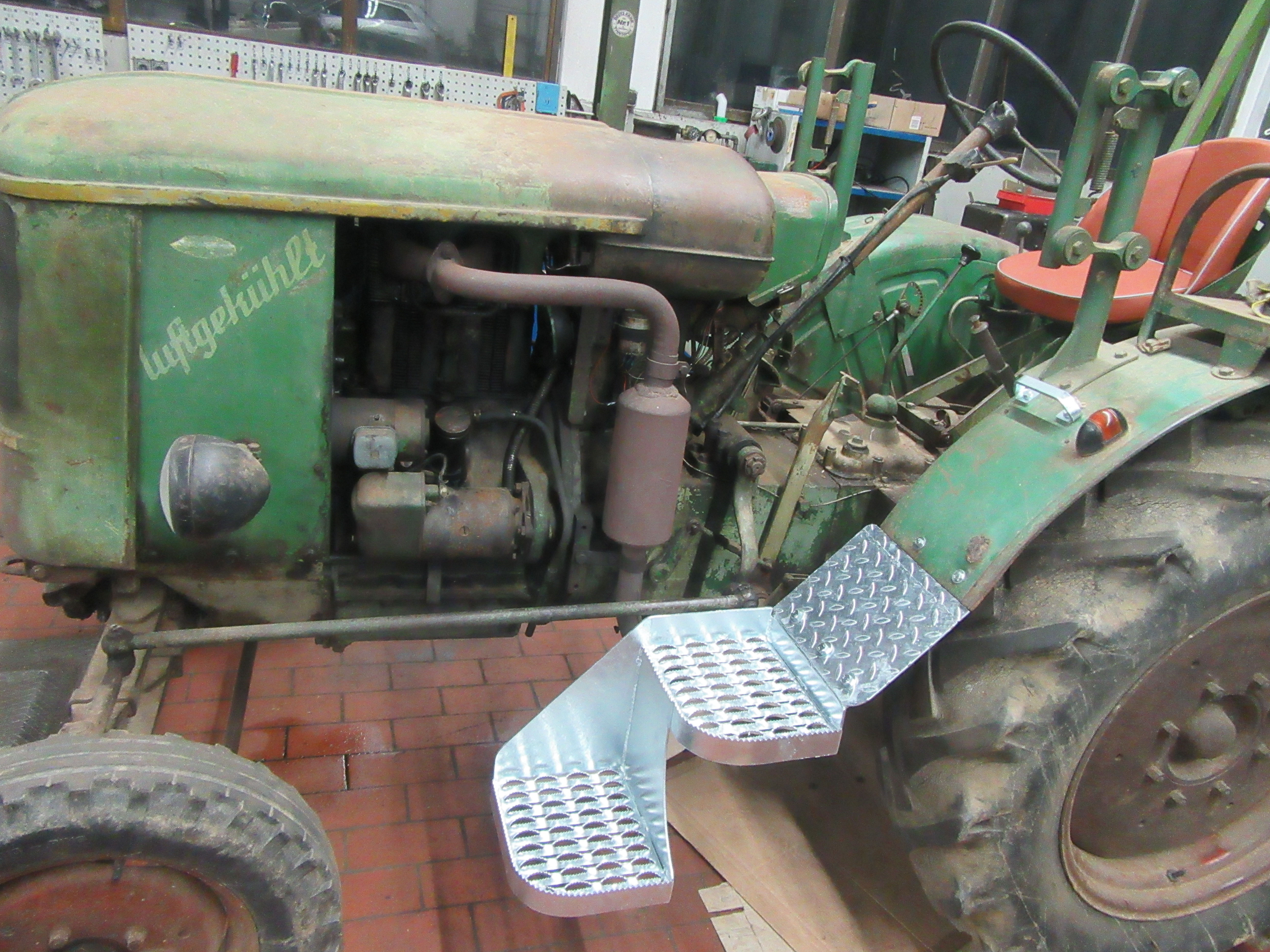 IMG_2673 Komfortaufstieg- passend für Deutz - verschiedene Varianten zur Auswahl!