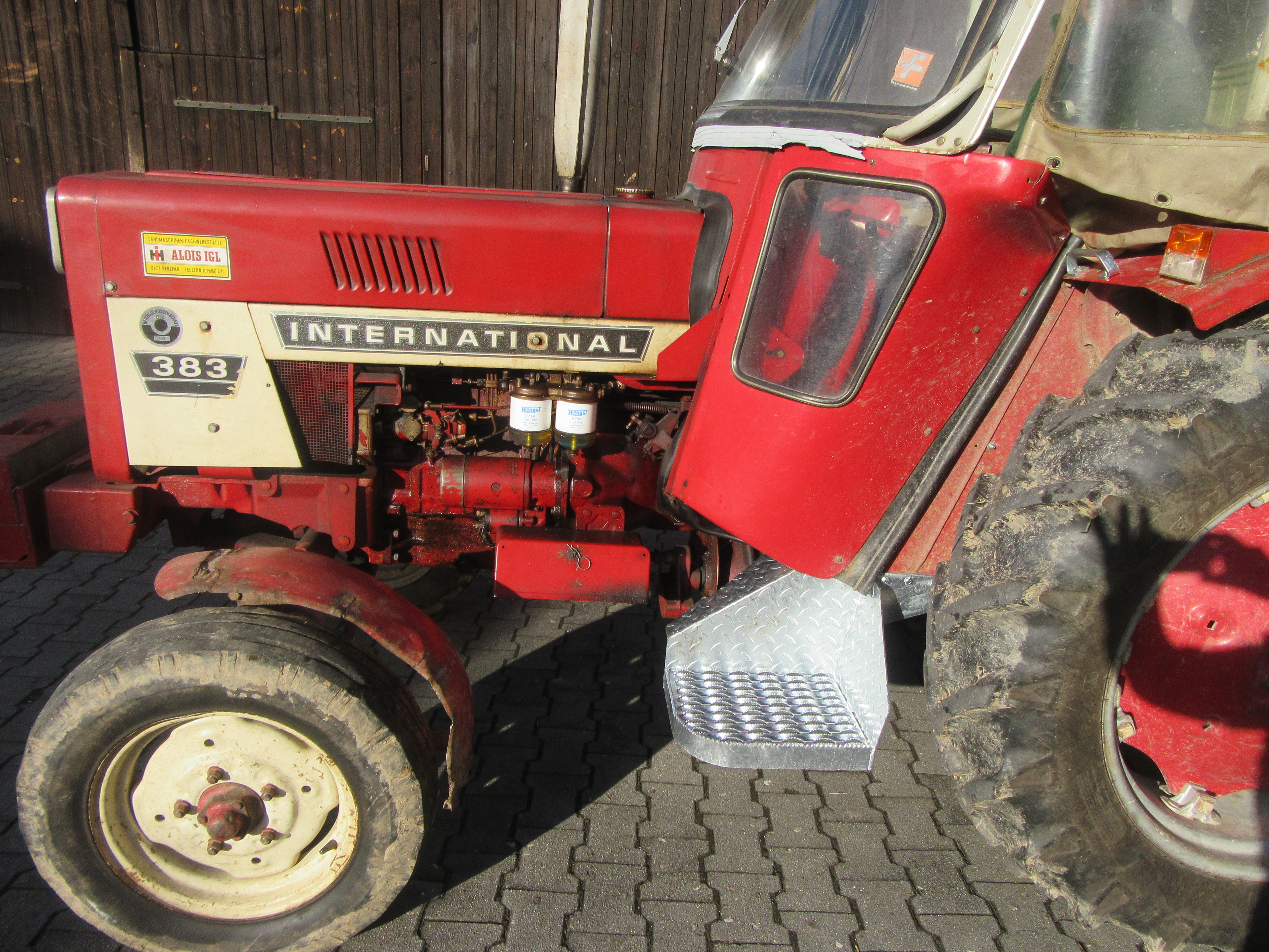 IMG_2235 Komfortaufstieg- passend für Schlepper IHC - verschiedene Varianten zur Auswahl!