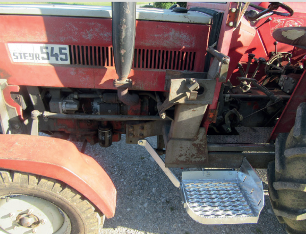 Komfortaufstieg passend für Steyr 545 mit Hinterradantrieb